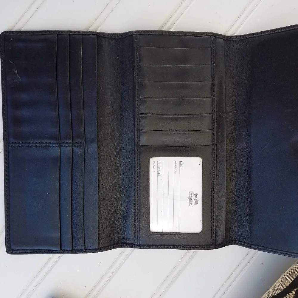 3pc. COACH bundle - Picture 4 of 8